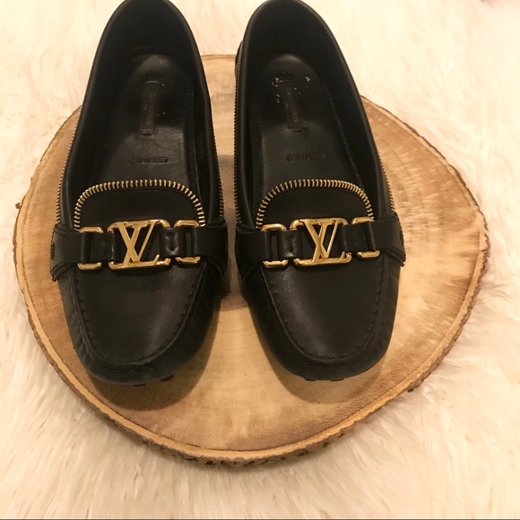 SOLD*****Louis Vuitton Oxford Loafers - Picture 5 of 8